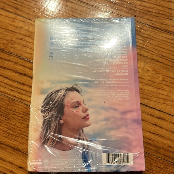 CD Taylor Swift Lover deluxe album Version 3 - Picture 4 of 7